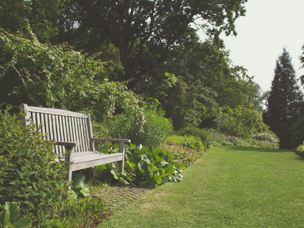 Gardener near me, erve landscape gardening lawn mowing, hedge trimming weeding